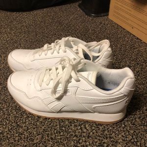 WHITE REEBOK SNEAKERS